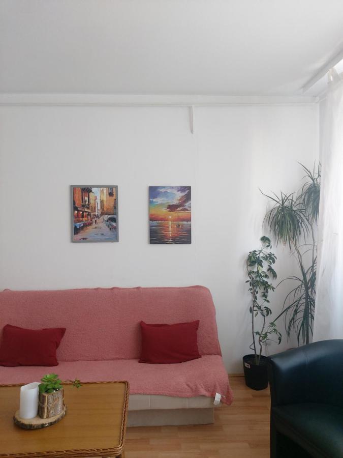 Sunshine Apartment Pančevo Exterior foto